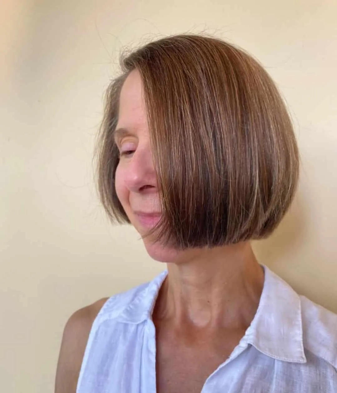 Stylish Bob Haircut for Short-Haired Women