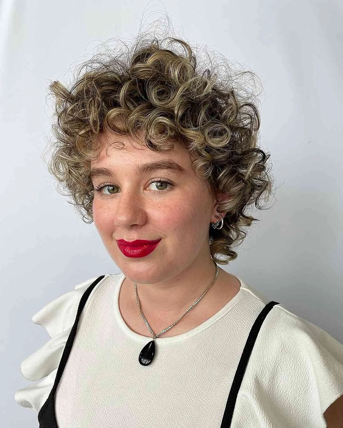 Gorgeous Curly Ringlets Shag Cut
